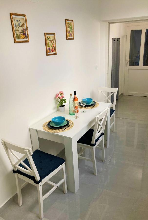 Apartment Lacea Pula Buitenkant foto
