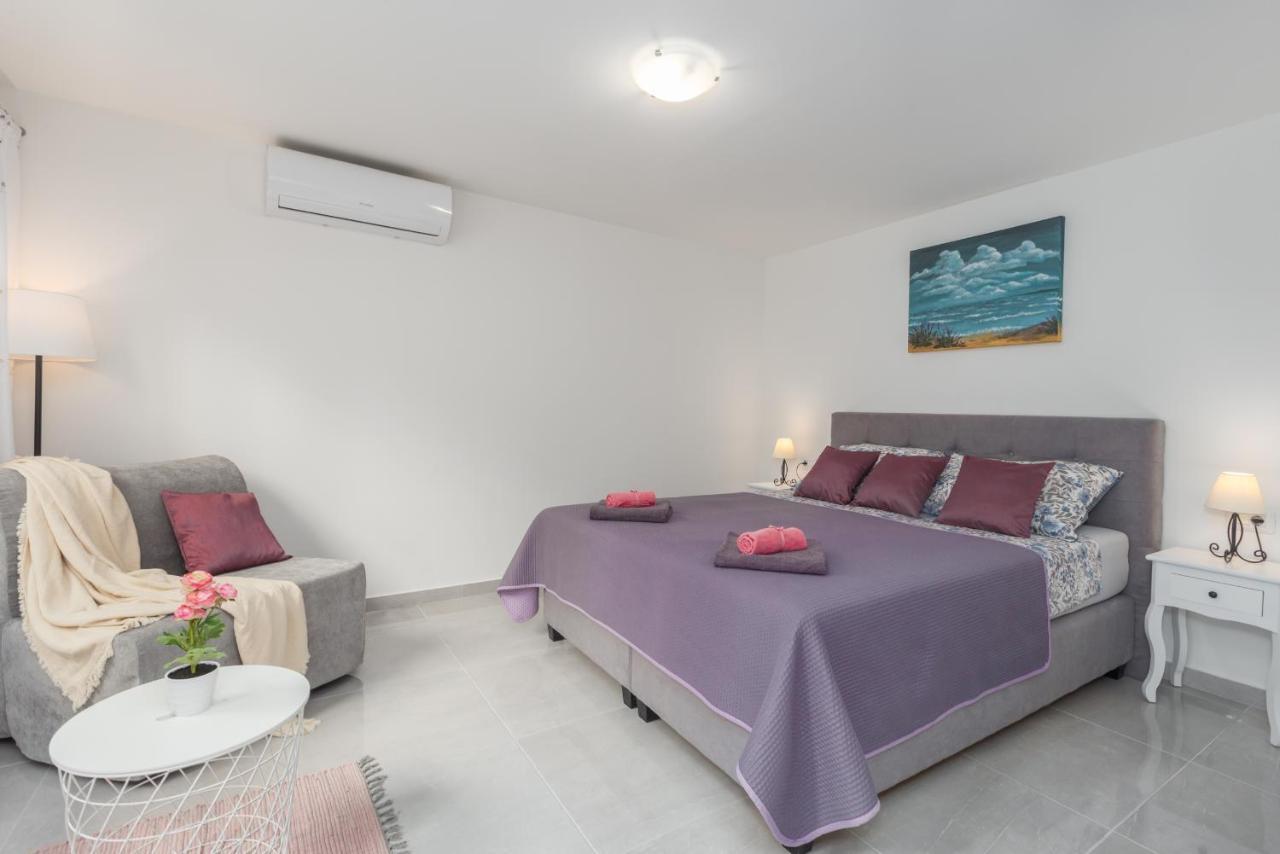 Apartment Lacea Pula Buitenkant foto